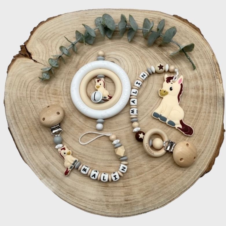 Geschenkset zur Geburt: Nuggikette + Greifring + Beisskette