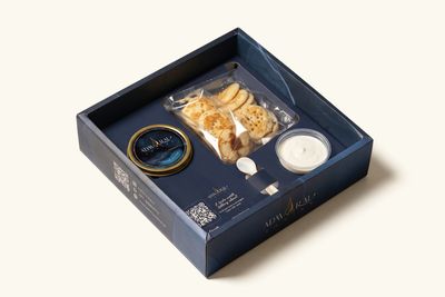 The 100G Experience Box The 100G Experience Box