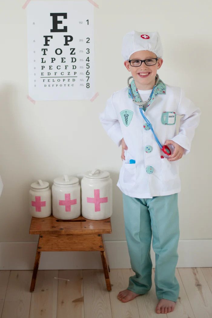 Doctor Costume w/ Accessories