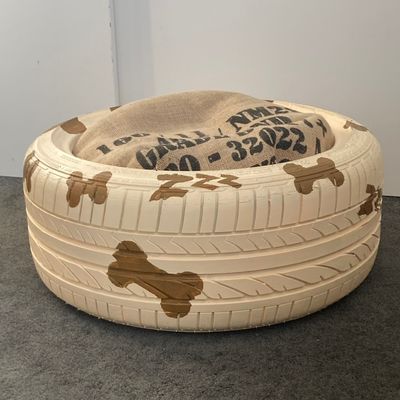 Decorated TreadBed