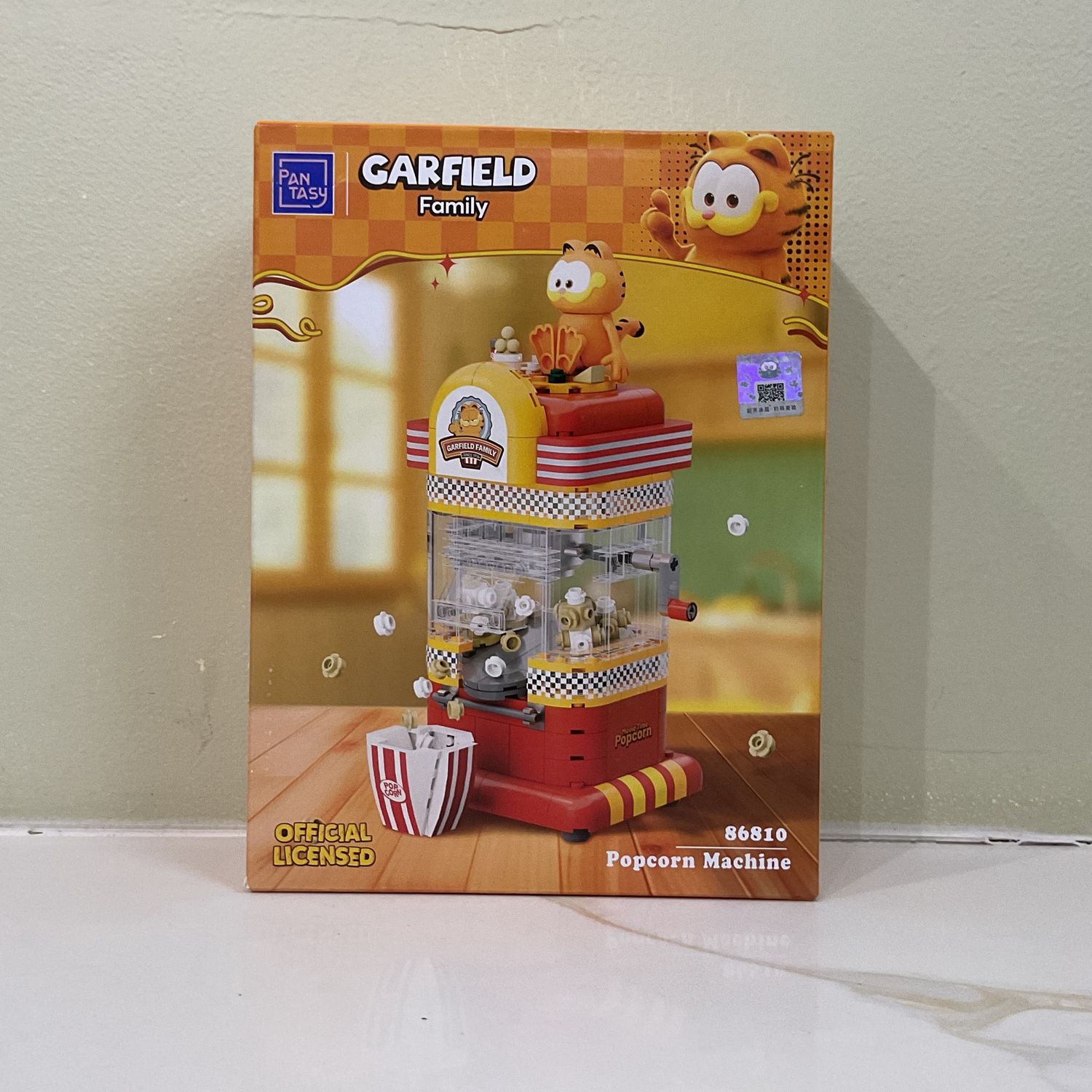 Large Garfield Building Blocks, Color: Popcorn Machine