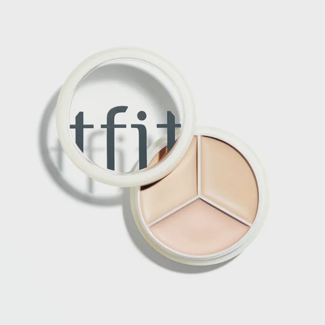 Cover Up Pro Concealer, Color: Light