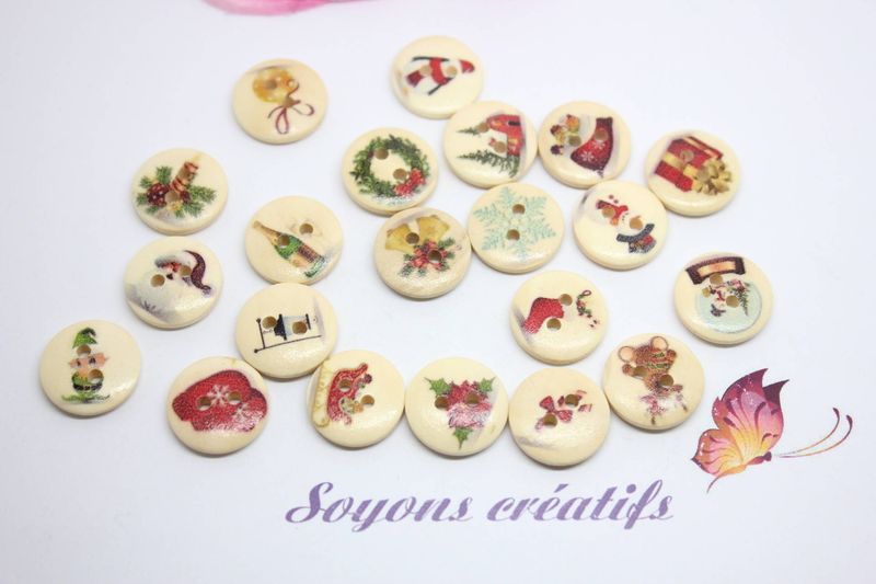 15 boutons bois ronds 15mm motifs mixtes noel- cr�ation couture