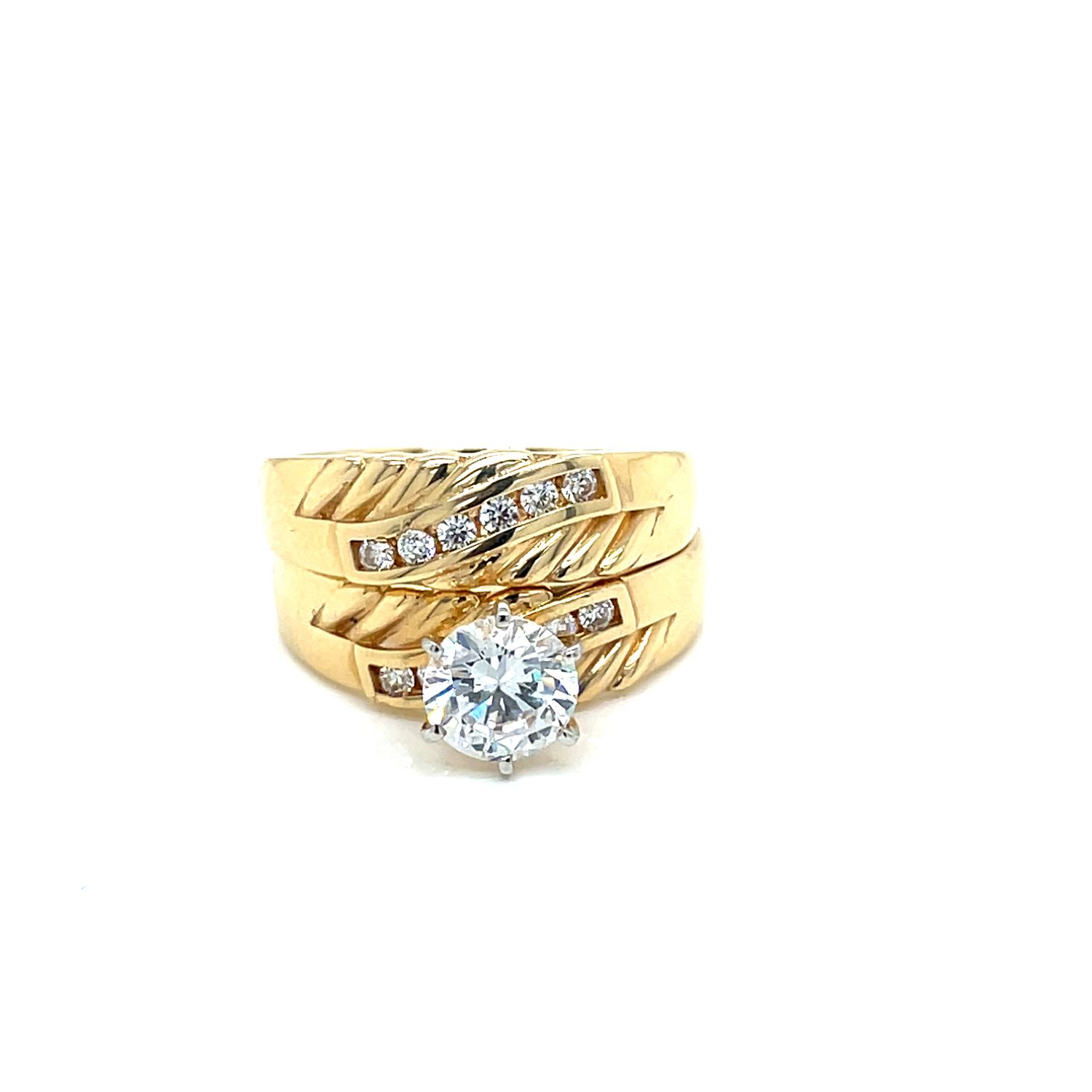 14kt Yellow Gold Round Cut Engagement Ring with Six Prongs and Cubic Zirconia Stone