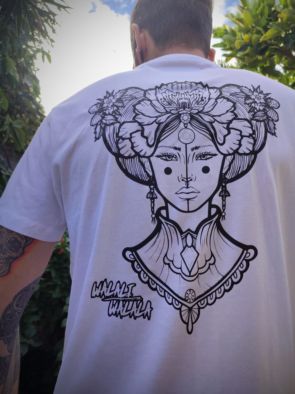 Nigisiti (motif au dos)