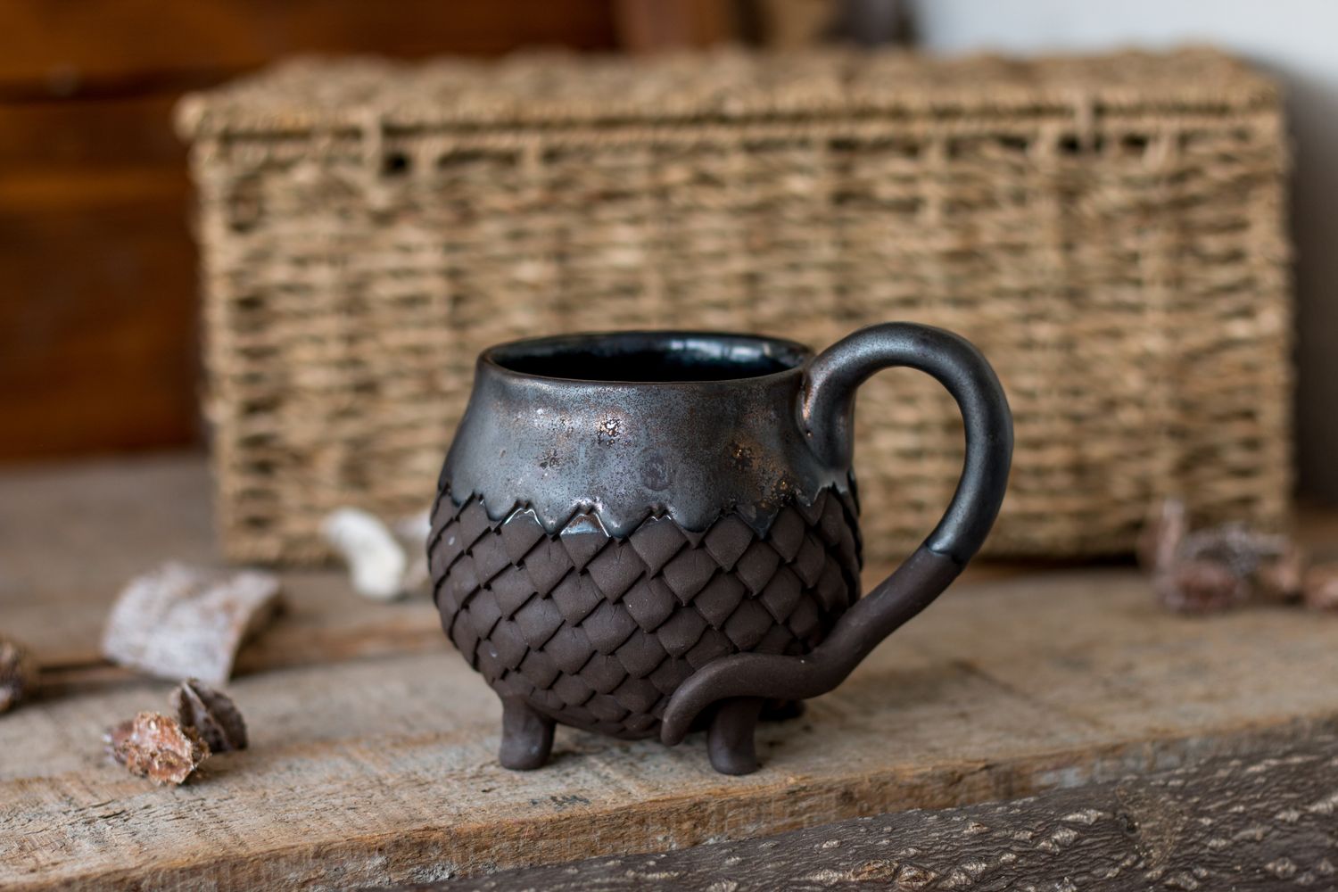 Dragon cauldron - black one