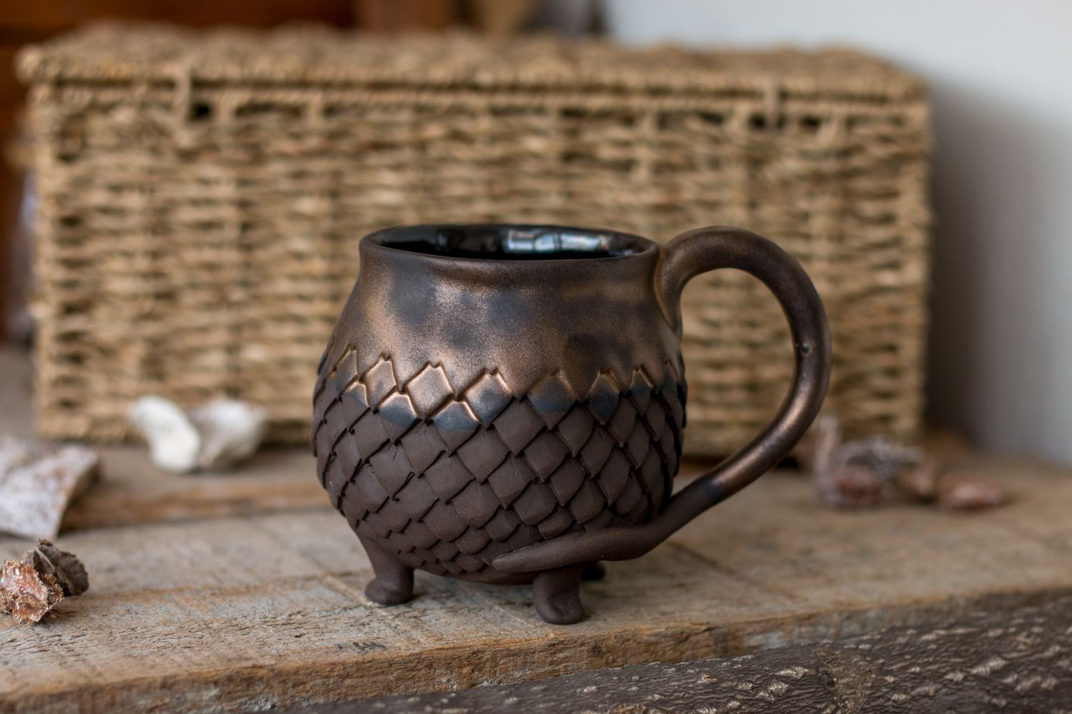 Dragon cauldron - black one