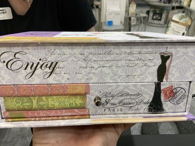 JEWELRY BOX