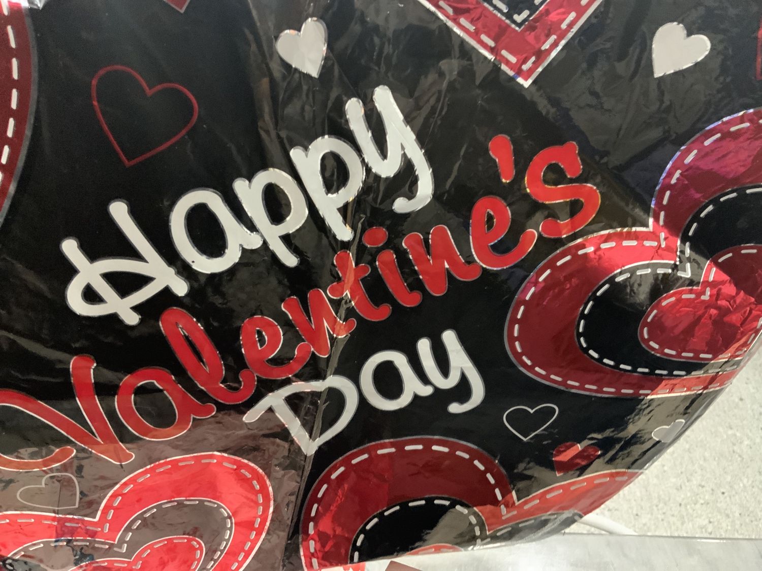 HVD BLACK/RED HEART MYLAR