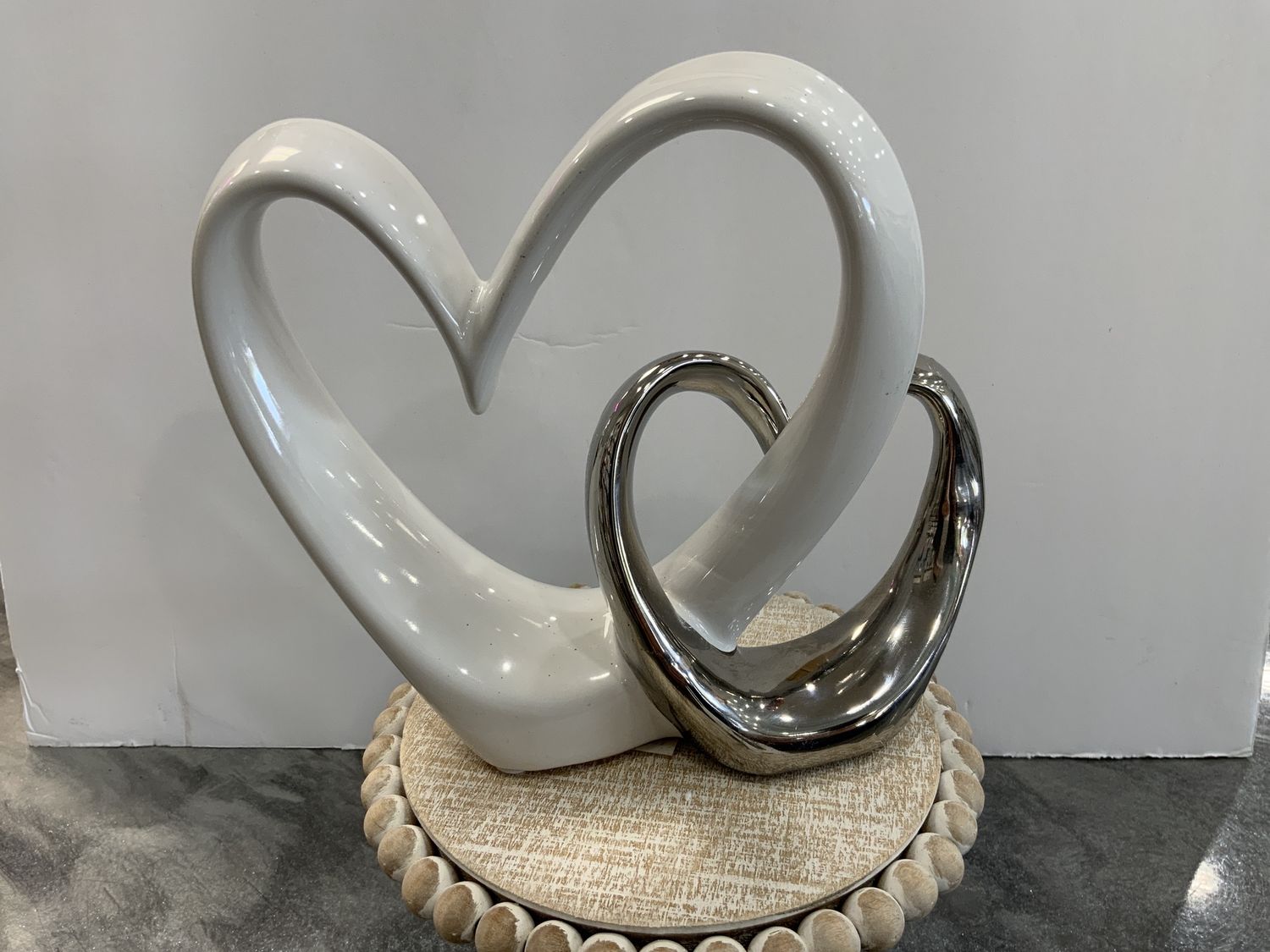 CERAMIC DOUBLE HEART, COLOR: SILVER HEART