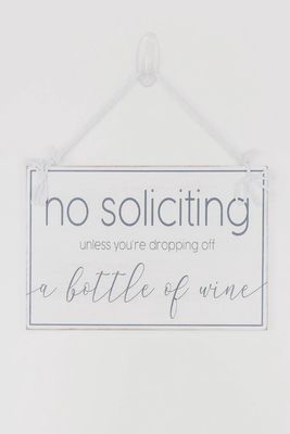 NO SOLICITING SIGN