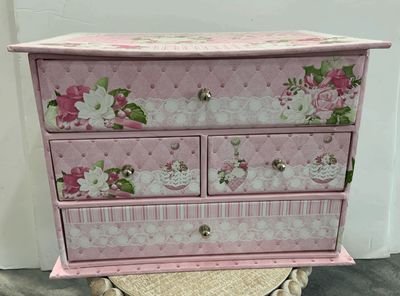 JEWELRY BOX