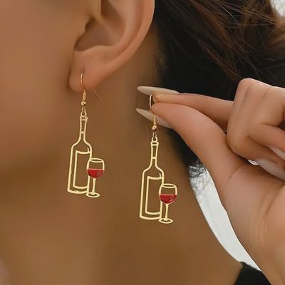 DANGLING WINE EARRINGS