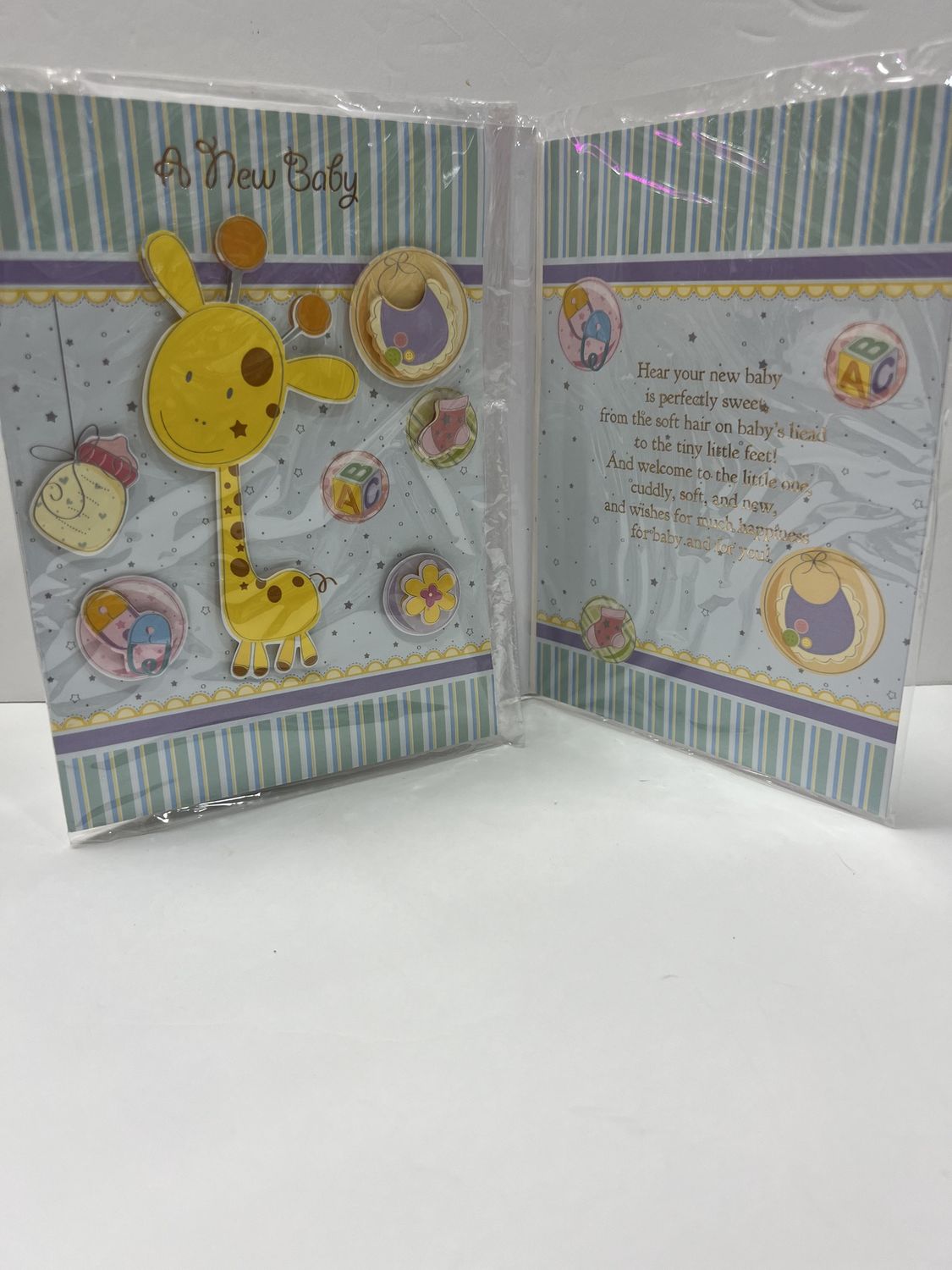 GREETING CARDS- NEW BABY, DESIGN: A NEW BABY GIRAFFE