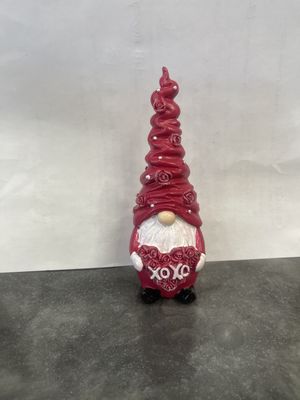 GNOME VALENTINE FIGURINE