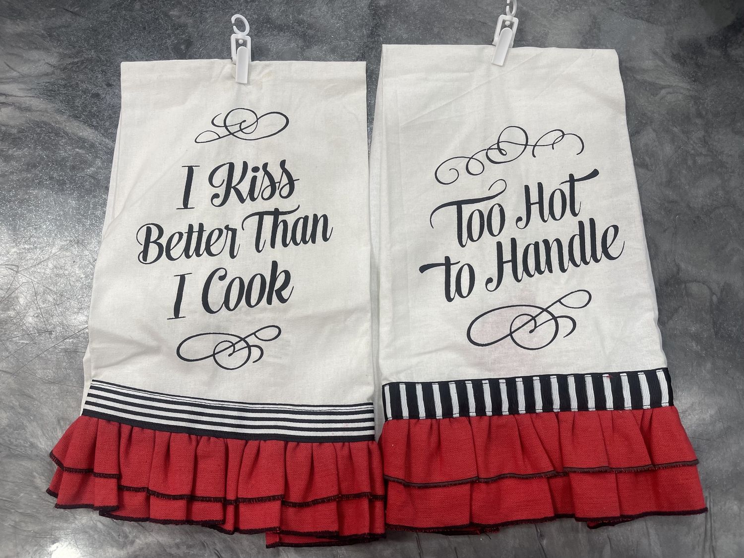 VALENTINE KITCHEN TOWEL