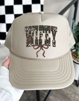 TRUCKER HAT- HUNTING WIFEY