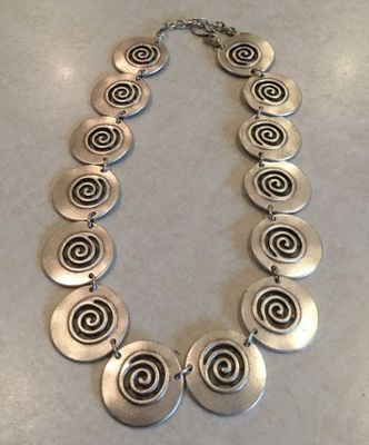 JJ NN-1526 Pewter w/Black Leather &amp; Man in Maze Designer Beads (Swirl Circles) Necklace