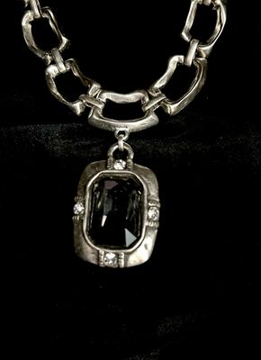 JJ NN-3168 Handmade Short Necklace w/Elegant Large Dark Crystal Pendant