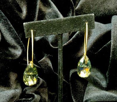 Tonobi Ear2403 Gold Vermeil Threader Earrings w/Faceted Teardrop Crystal
