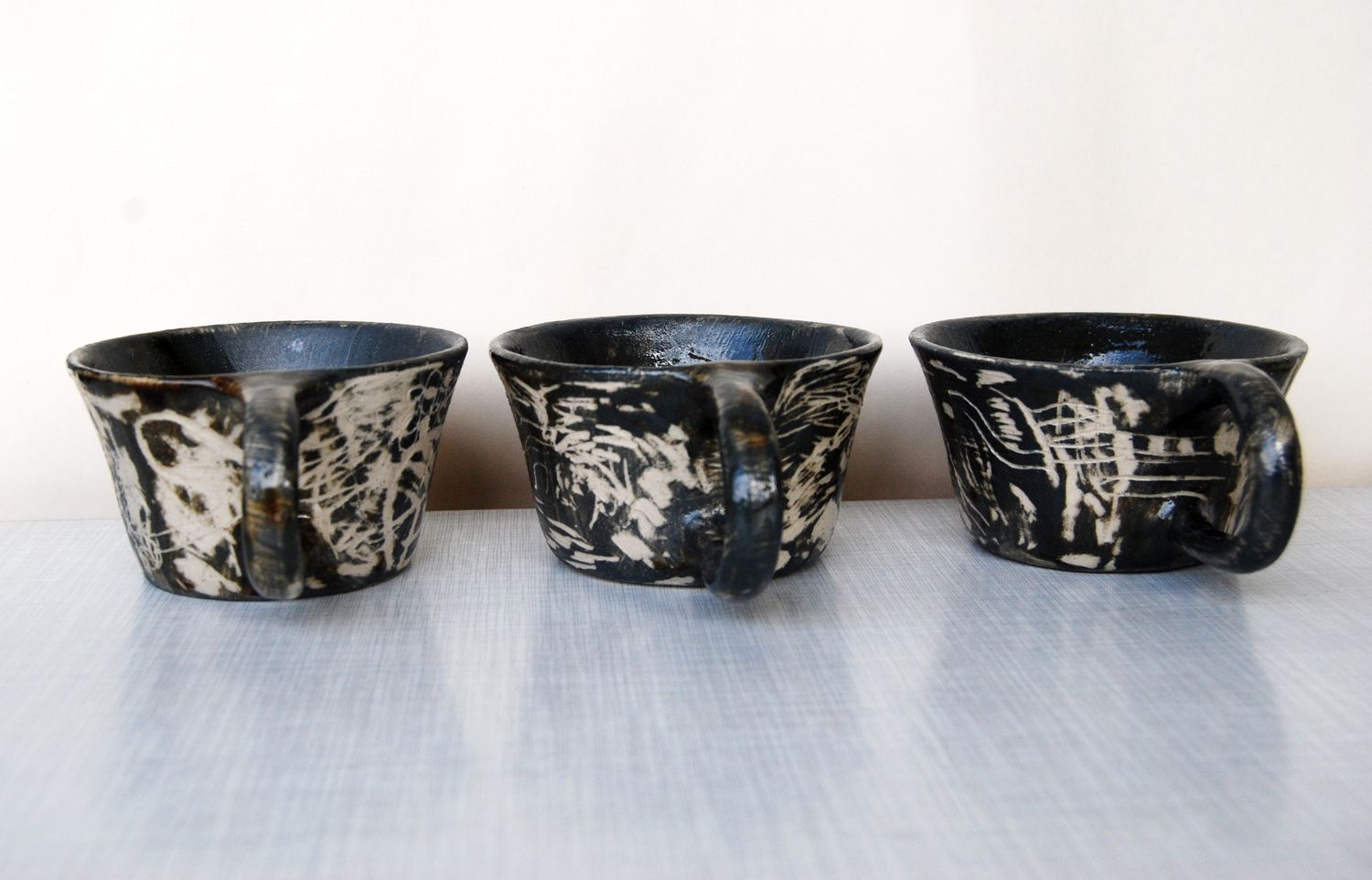 Set of Mugs with tracks