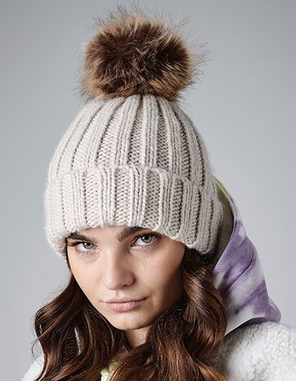 Muts met pompom