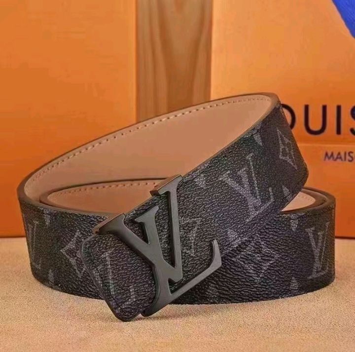 Cintura Louis Vuitton nera