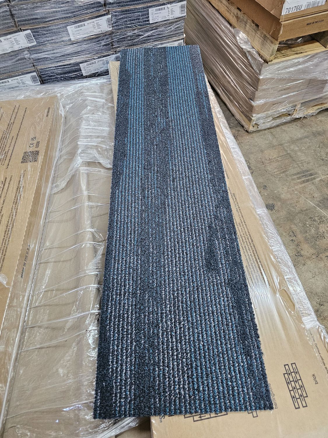 Lineation Carpet Tile- Teal