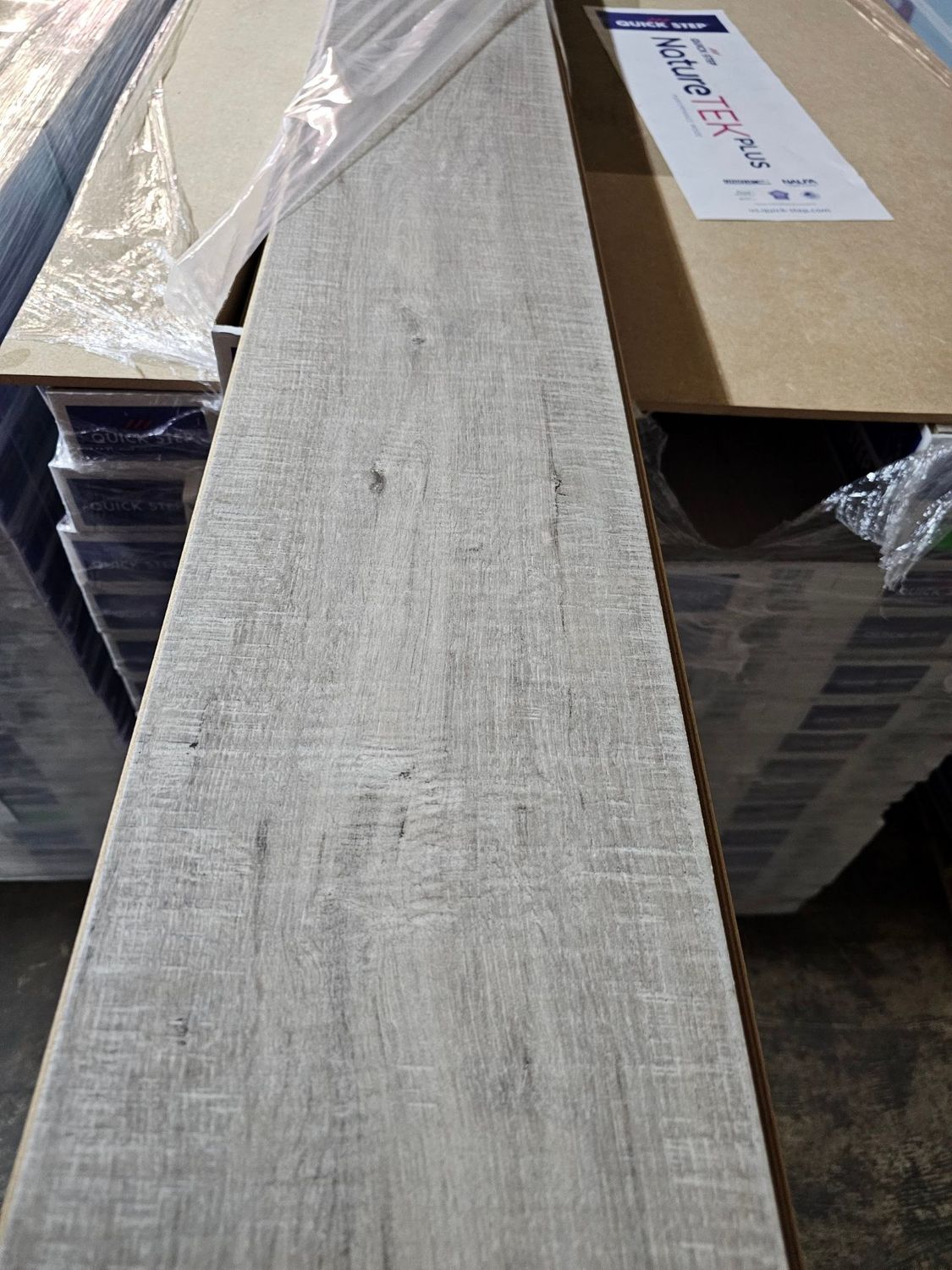 Quick Step Envique Click Flooring- Gable Oak