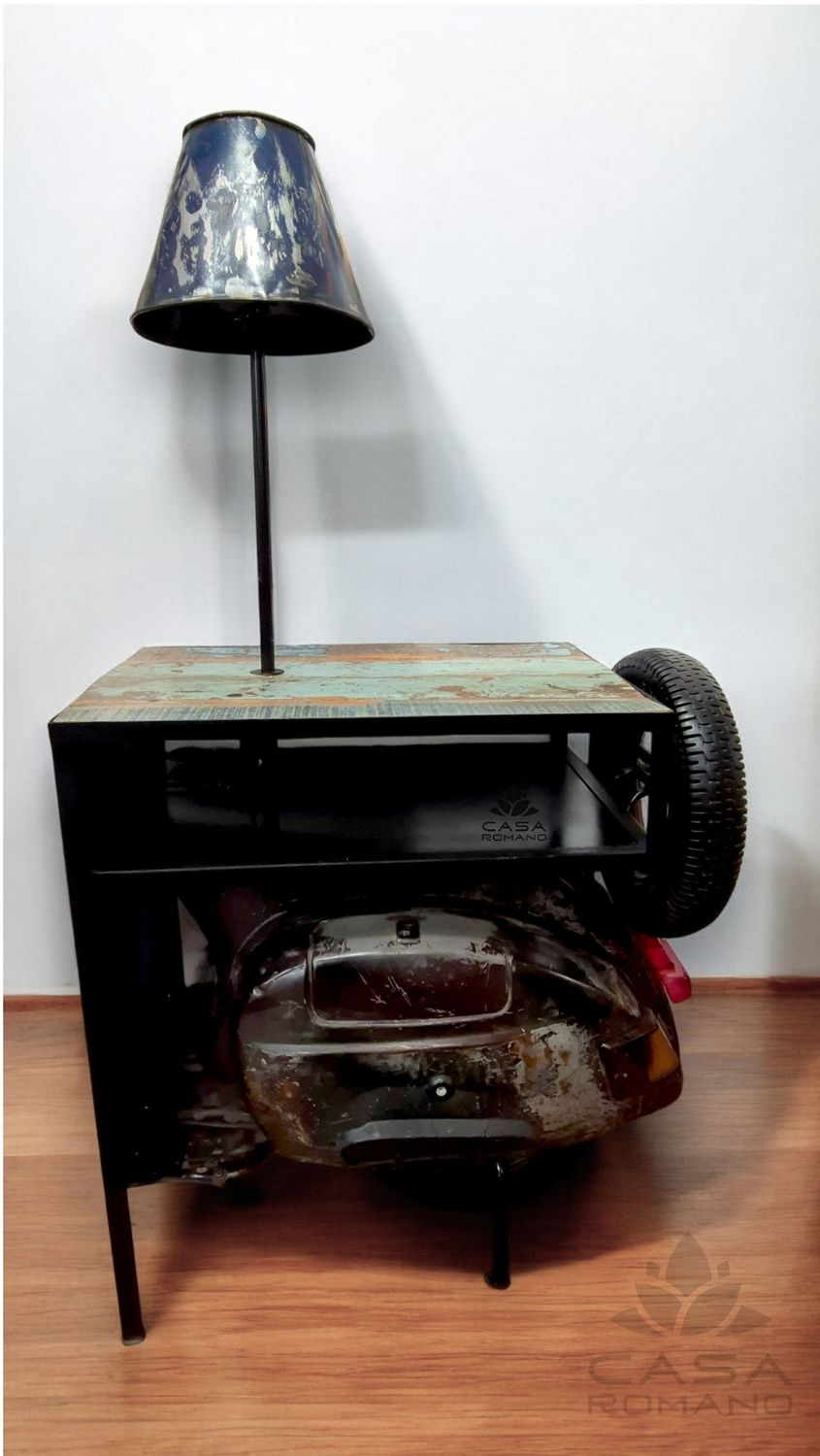 Kommode Roller mit Leuchte

