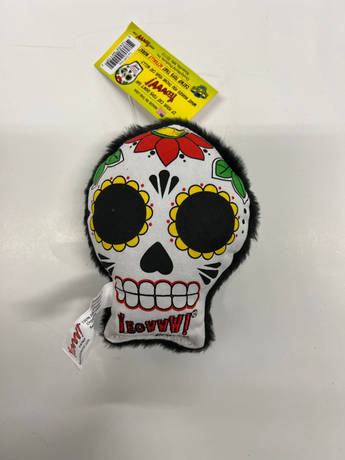 YEOWWW!  La CAT-rina Skull