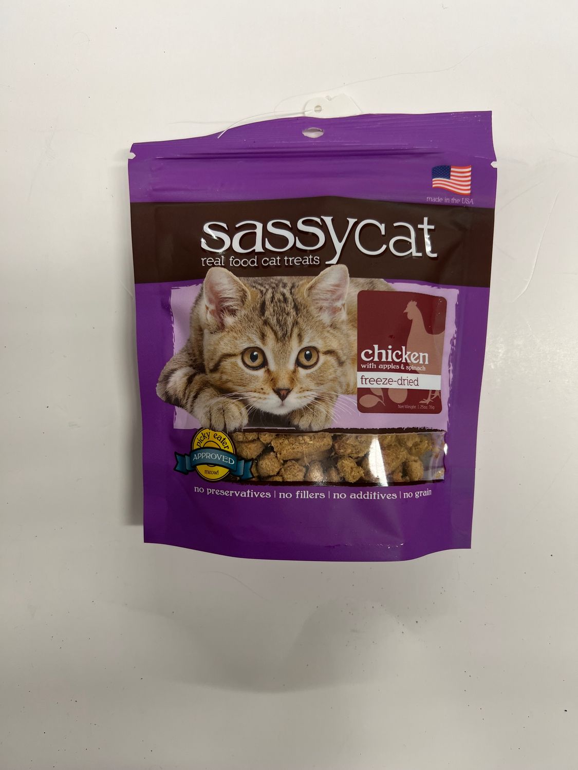 Sassy Cat Treats CHICKEN, APPLES &amp; SPINACH