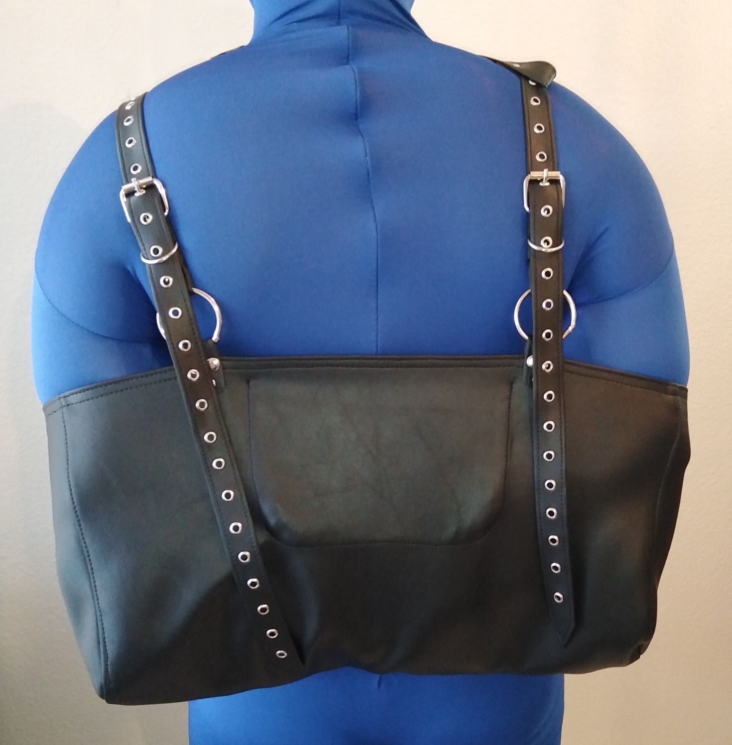 LEATHER BDSM BONDAGE Square Armbinder Single Glove Restraint Arm Cuff Escapology Fetish