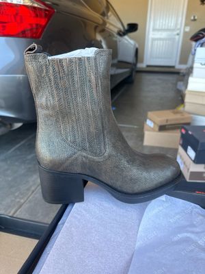 Kenneth Cole Jet Chelsea Boot Size 9