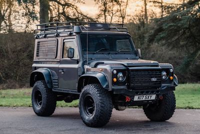 Defender TD5