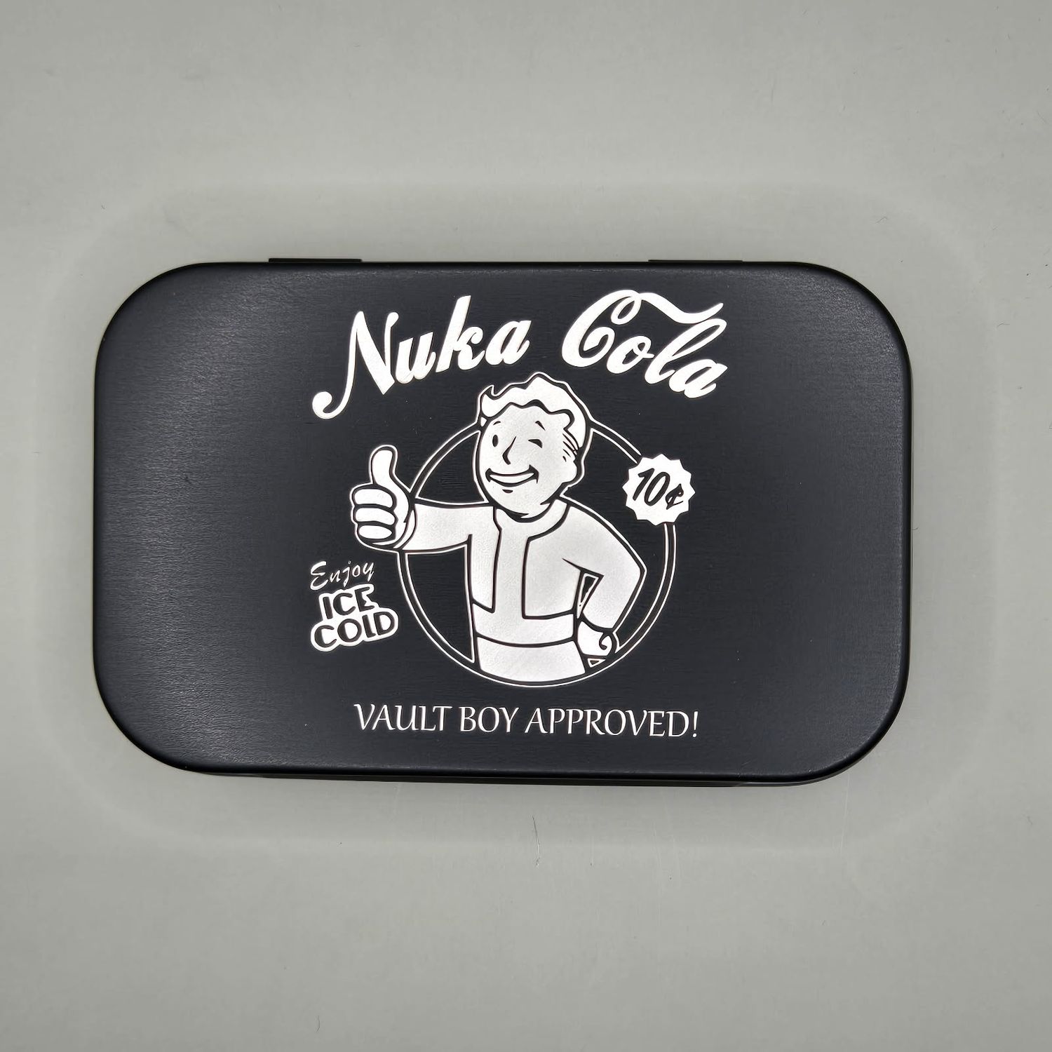 💥 NEW Fallout Laser Engraved Tin + 5 Nuka Cola Caps 💥