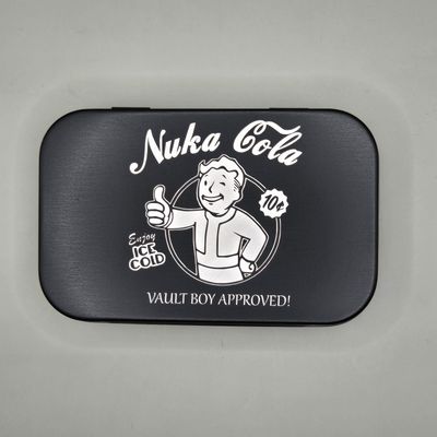 💥 NEW Fallout Laser Engraved Tin + 5 Nuka Cola Caps 💥