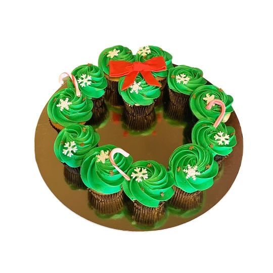 Holiday Wreath Cupcake Cake