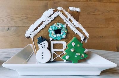 Gingerbread House Decorating Kit