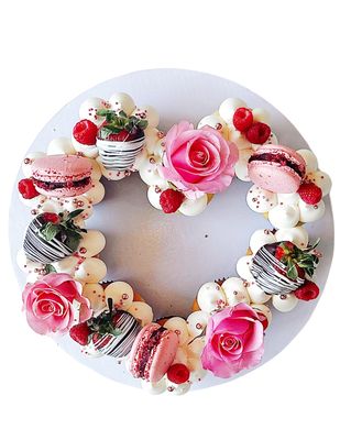 heart shaped cupcake cake