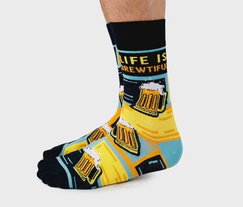 1592 - MEN&#39;S SOCKS - LIFE IS BREWTIFUL