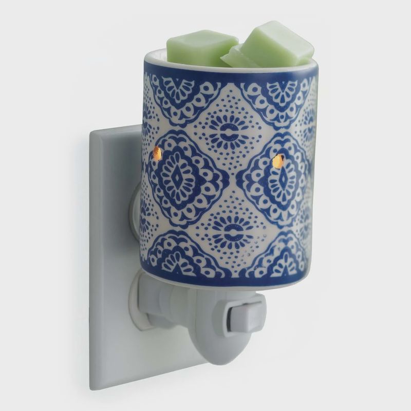 CW-PIIND - PLUGGABLE CLASSIC FRAGRANCE WARMER - INDIGO