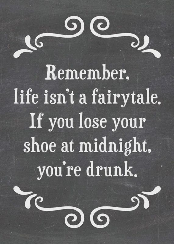 479-SFT0190 - MAGNET / LIFE ISN&#39;T A FAIRYTALE