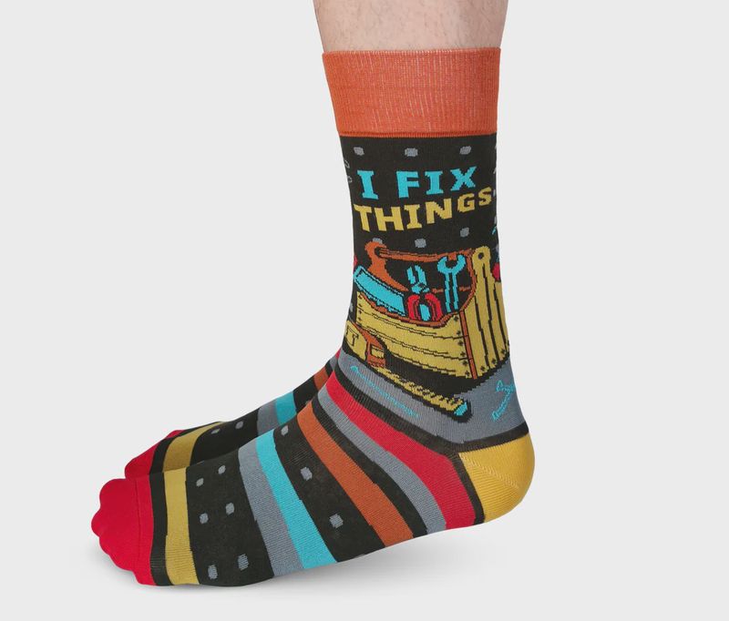 0700 - MEN&#39;S SOCKS - FIX IT