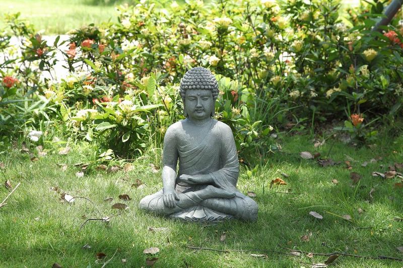 75620 - SITTING  BUDDHA