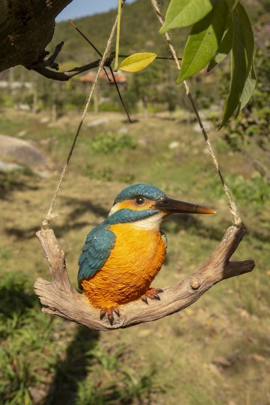 87673-D - HANGING KINGFISHER ON BRANCH / 5.12" H
