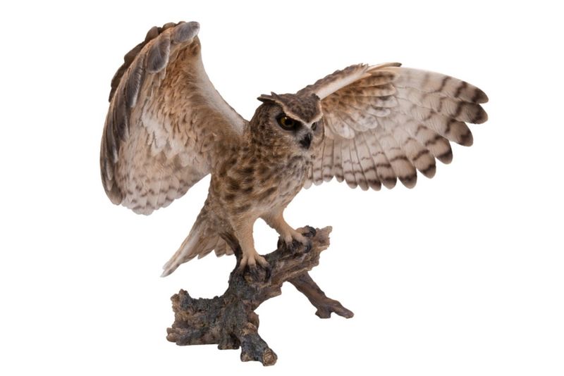 87727 - EAGLE OWL ON BRANCH WITH WINGS OUT / 13" H