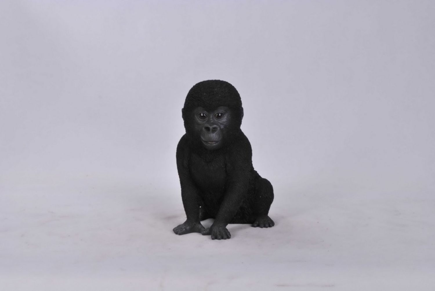 87760 - GORILLA BABY SITTING / 9&quot; H