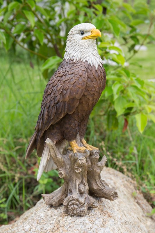 87700-M - BALD EAGLE ON STUMP / 15.5&quot; H