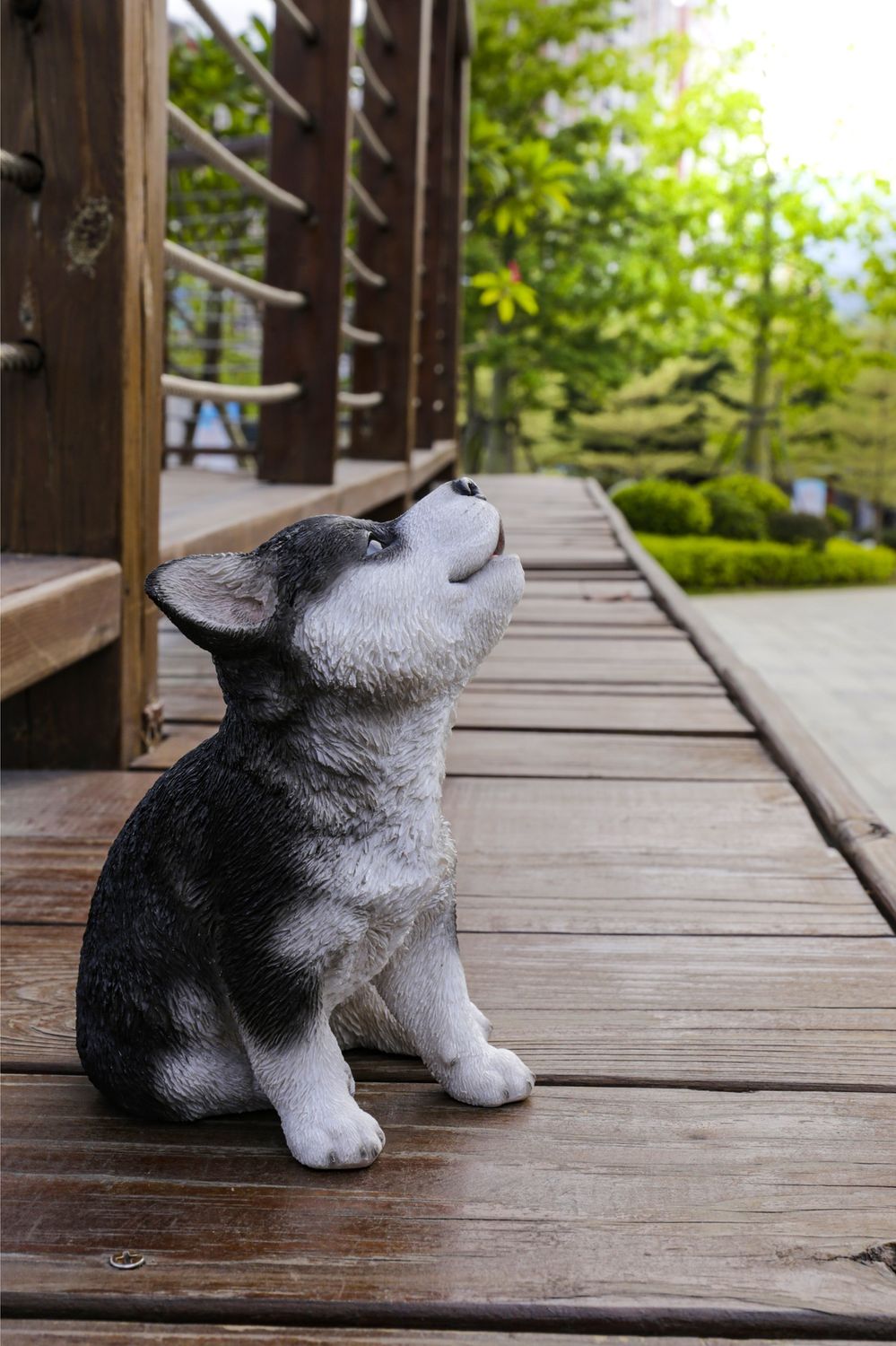 87703-H - HUSKY PUPPY HOWLING / 6.81&quot; H